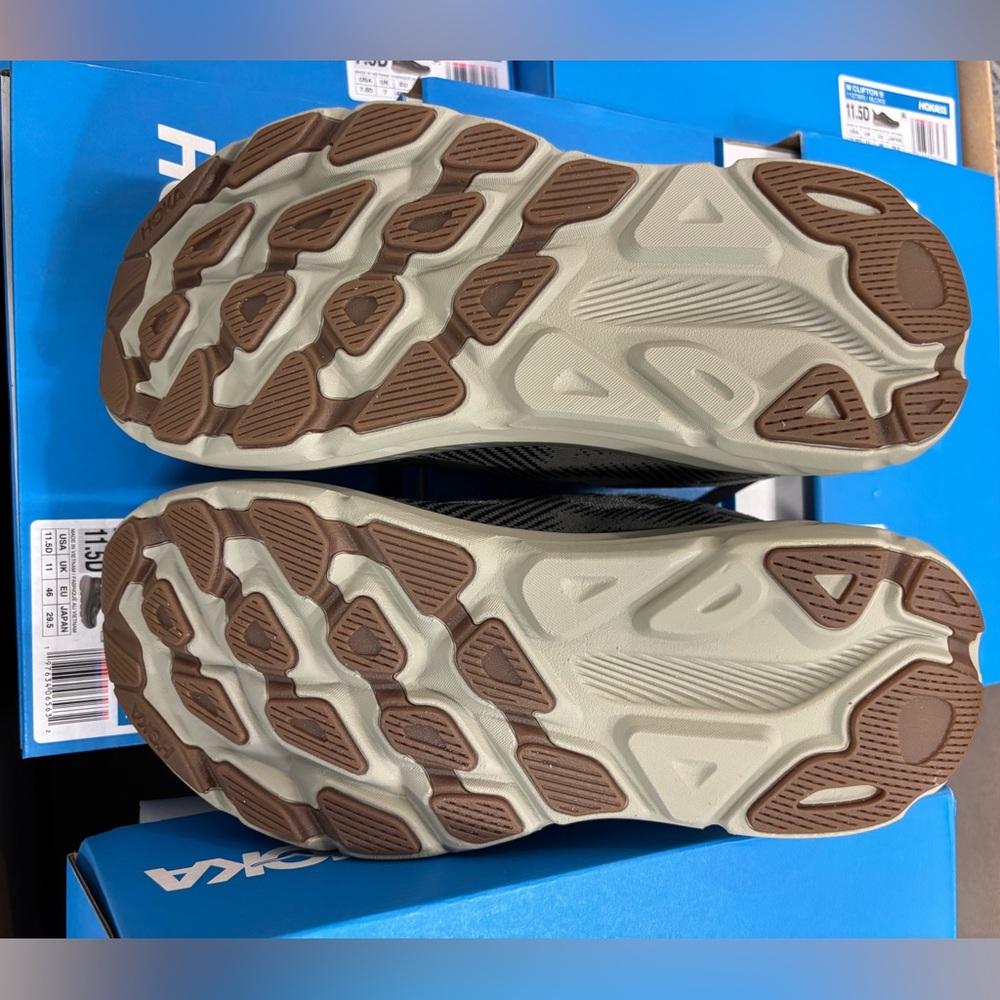 Men's HOKA Clifton 9  - Color: Black/Slate - NEW IN BOX - ONLY A FEW LEFT! - Picture 3 of 11